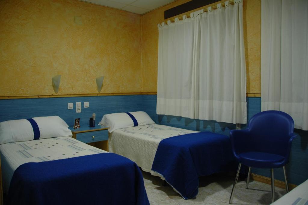 Basic Triple Room,58982149:JPEG