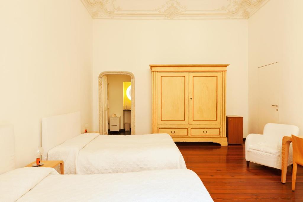 Double Room (1 Adult)
