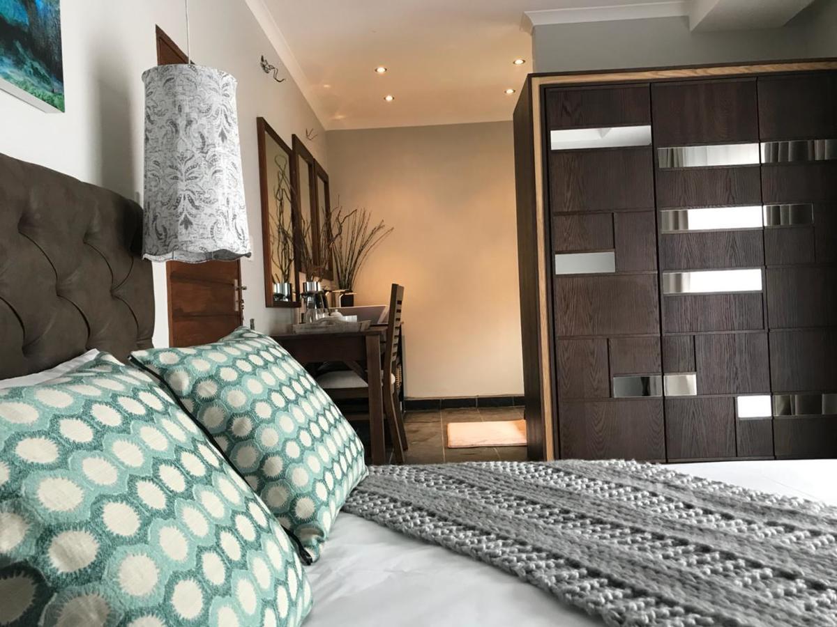 Queen Room with Balcony