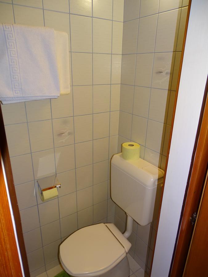 Triple Room,631242105:JPEG