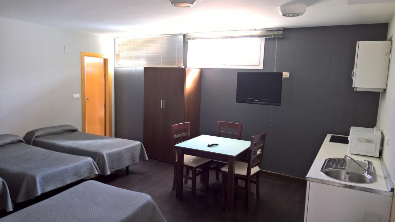 Apartamento SEMI-BAJO 4 camas individuales,632386089:JPEG