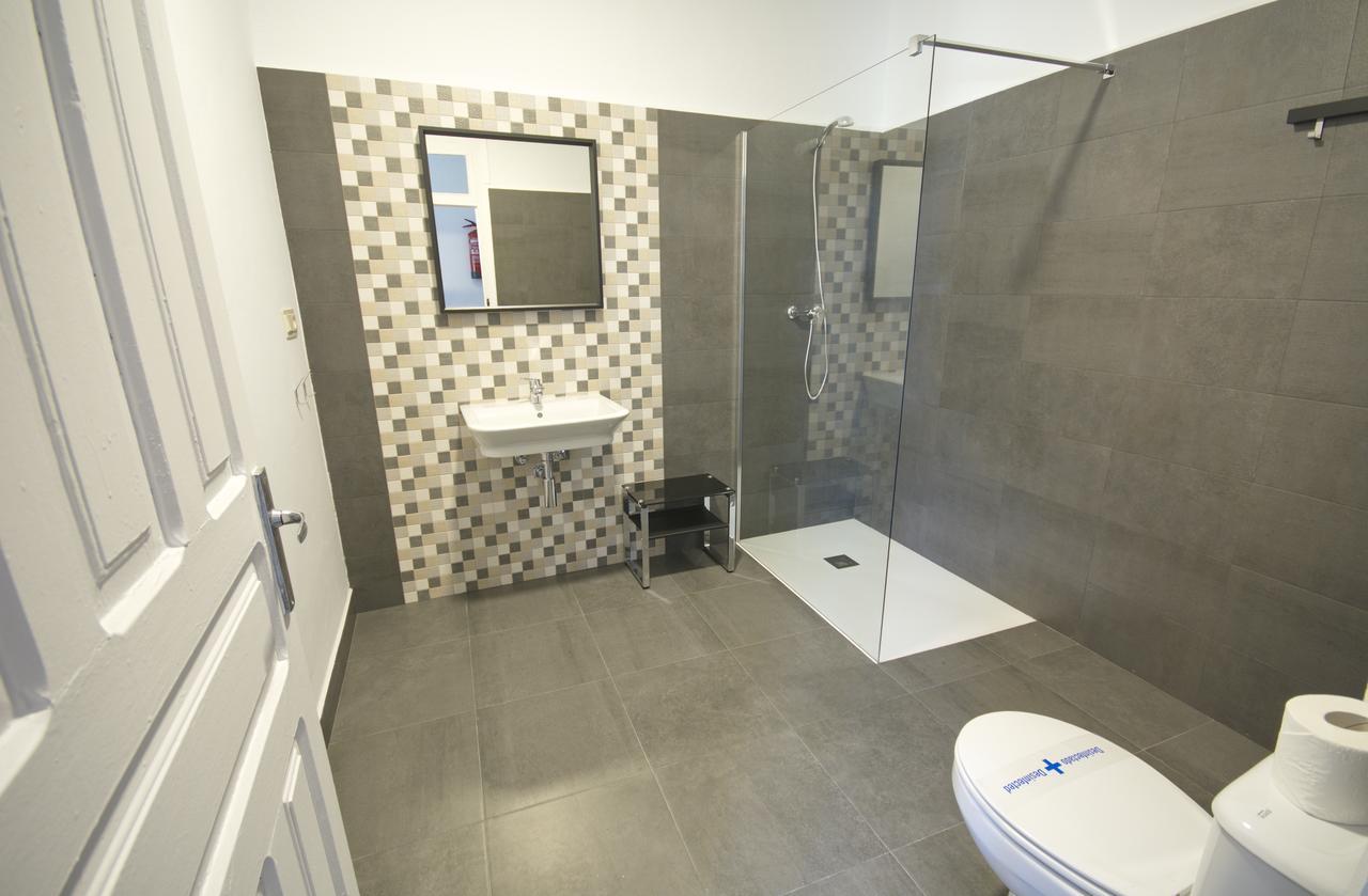 Habitación Estándar con baño compartido - 2 camas