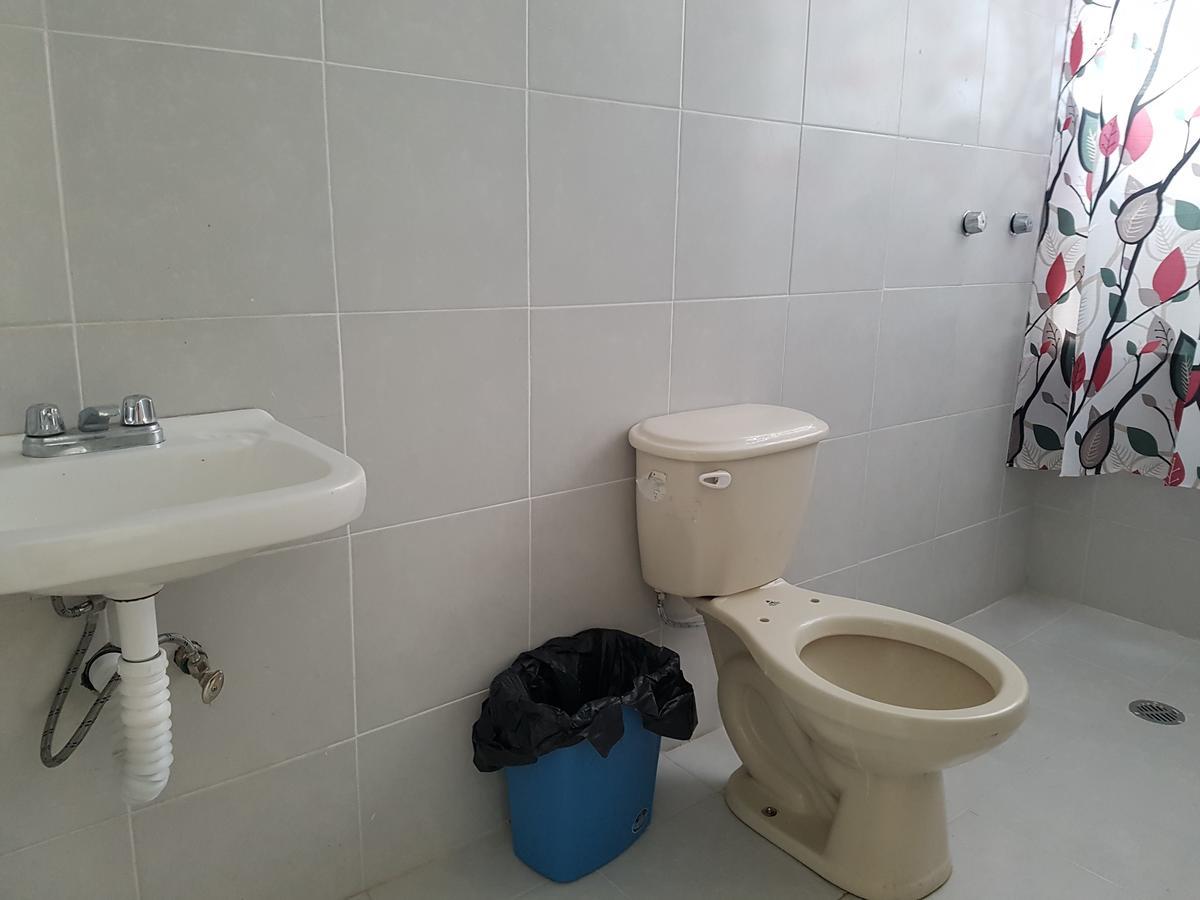 Habitación Familiar con baño privado