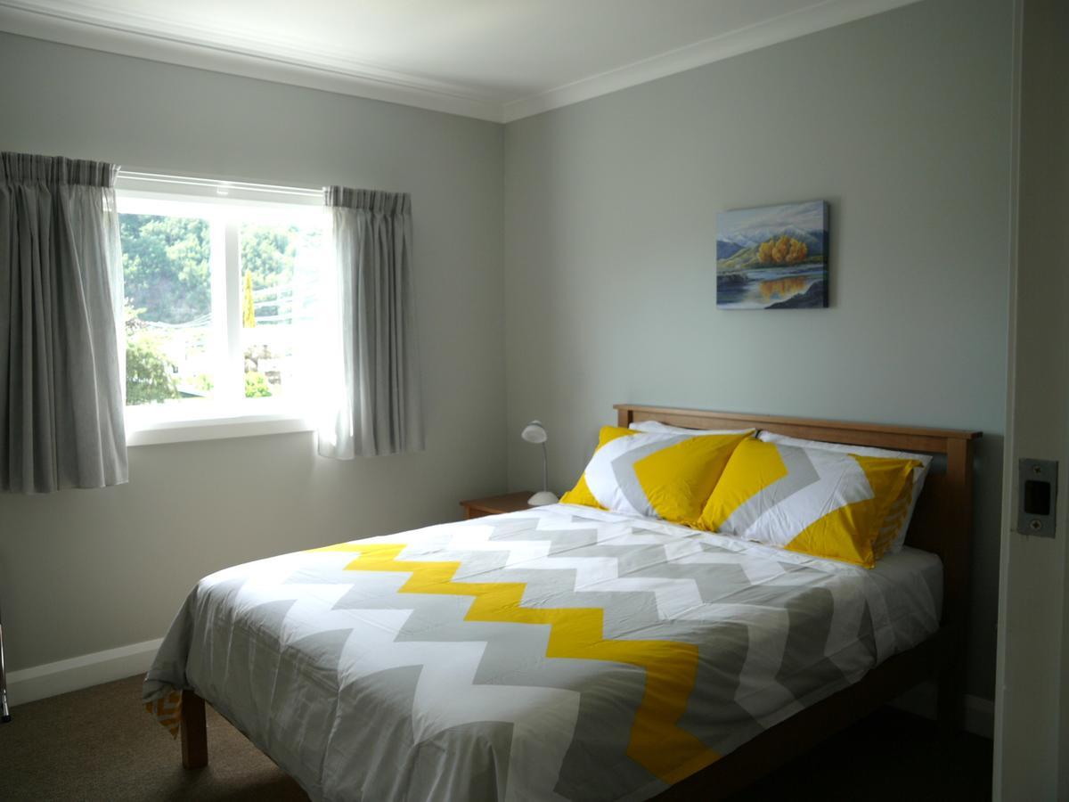 Deluxe Queen Room - 3