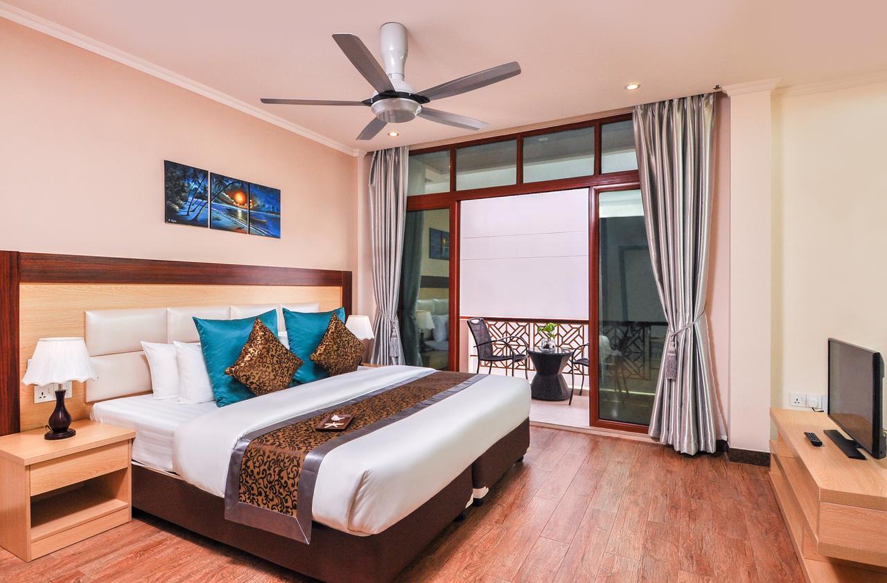 Deluxe Double or Twin Room Pool View,641224434:JPEG