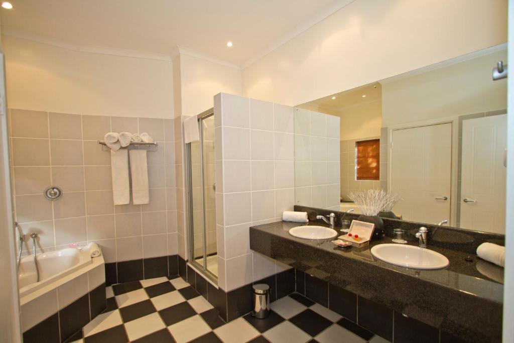 Superior Room – King or Twin