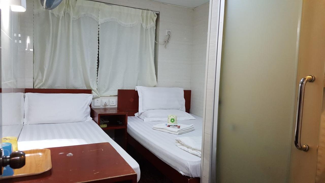 Comfort Triple Room