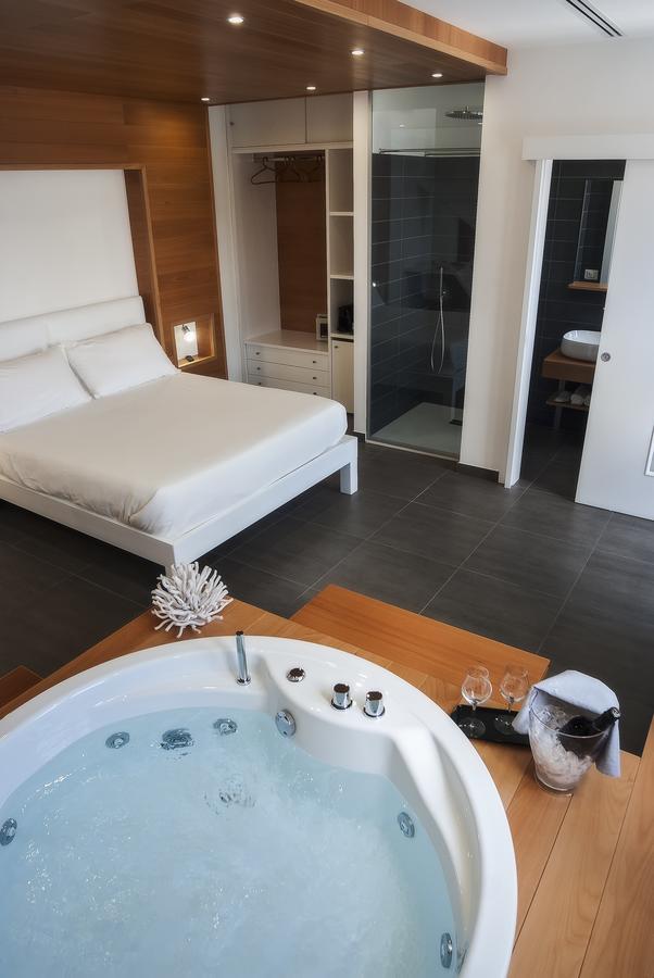 Kamer met Kingsize bed en Bubbelbad