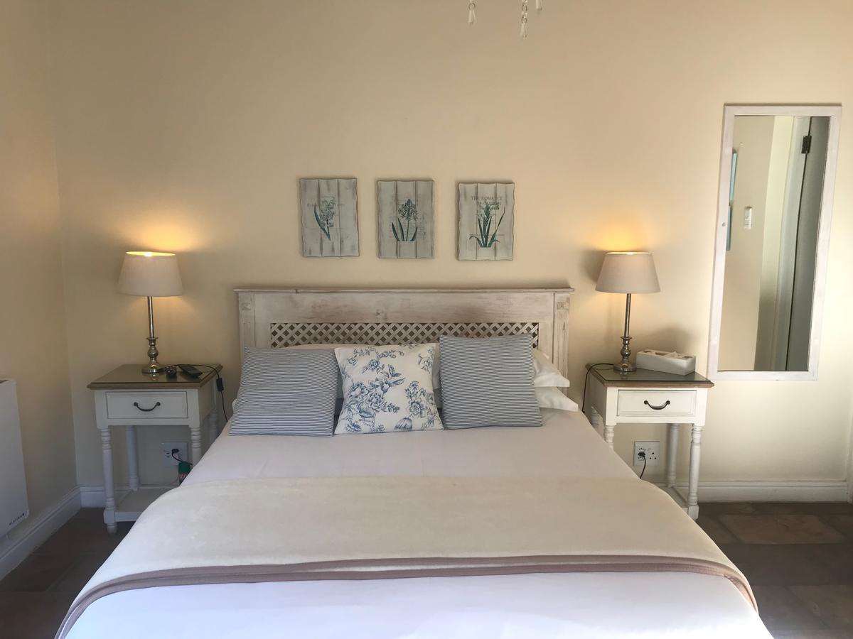 Luxury Double Room with Pool View