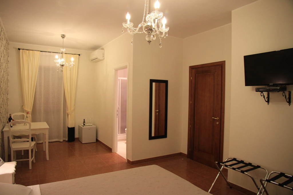 Large Double or Twin Room