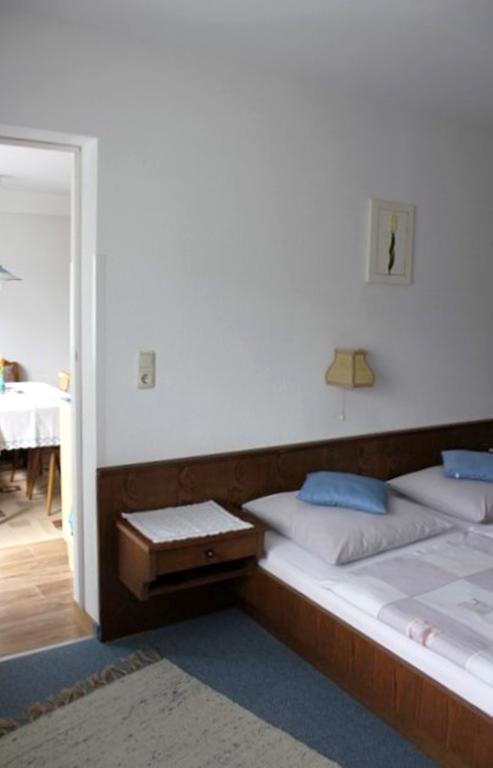 Apartment 1 mit 1 Schlafzimmer und Balkon