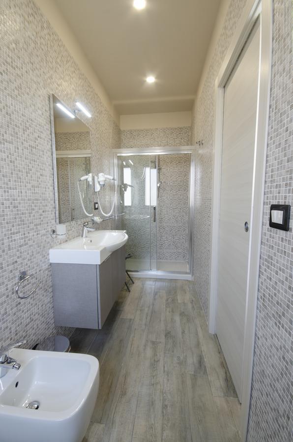 Deluxe Double or Twin Room with Mountain View
