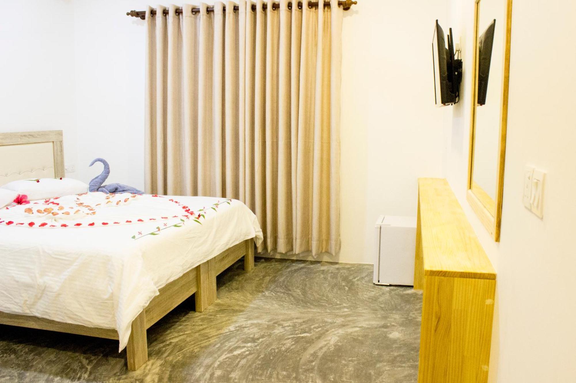 Standard Double or Twin Room with Garden View