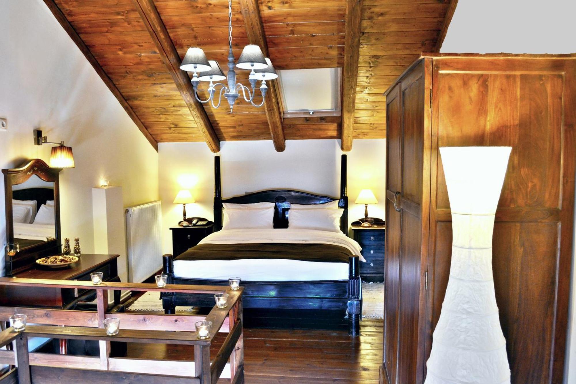 Double Maisonette with Attic and Fireplace