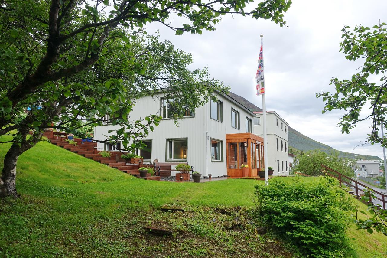 One-Bedroom Cottage