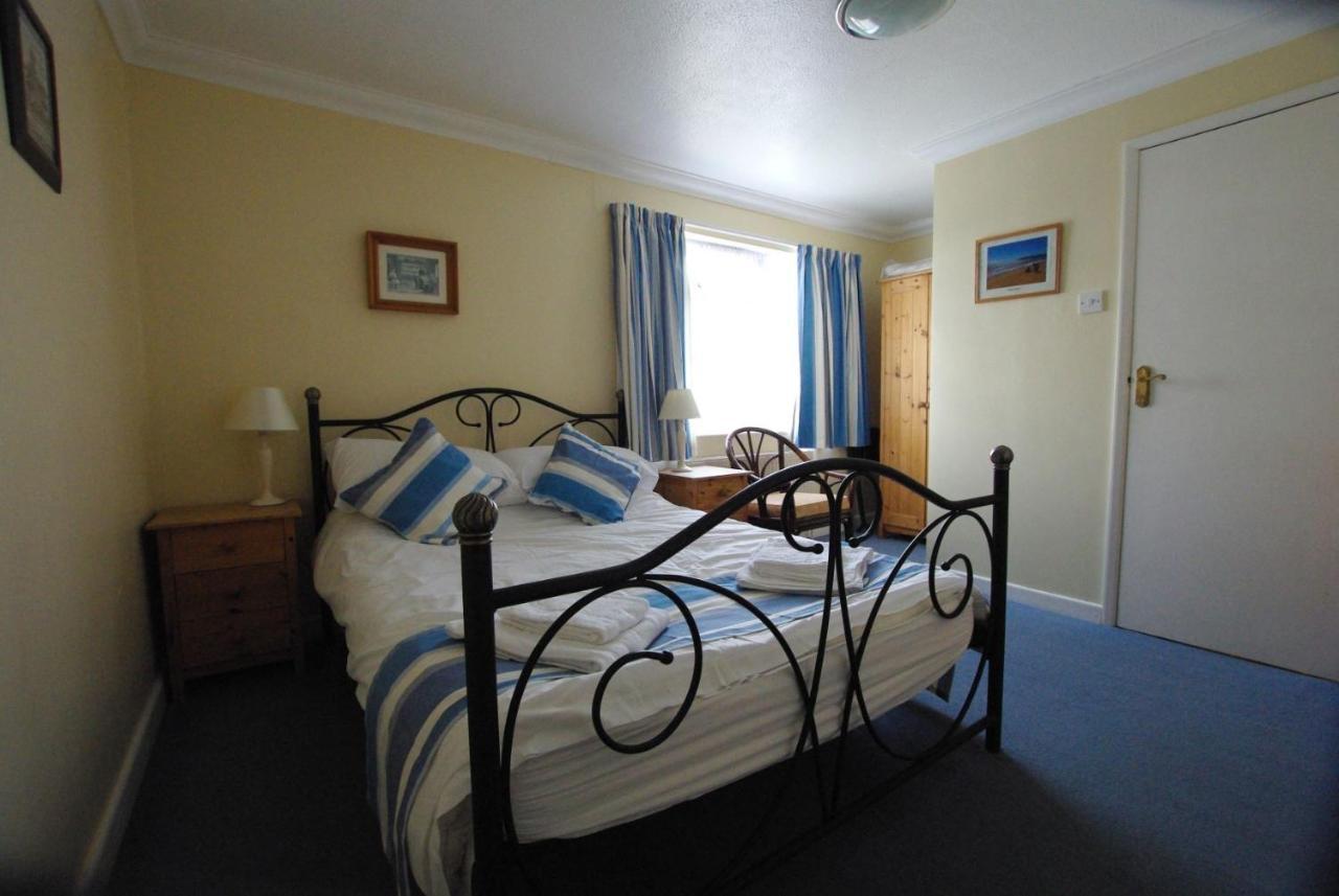 Double Room,695782014:JPEG