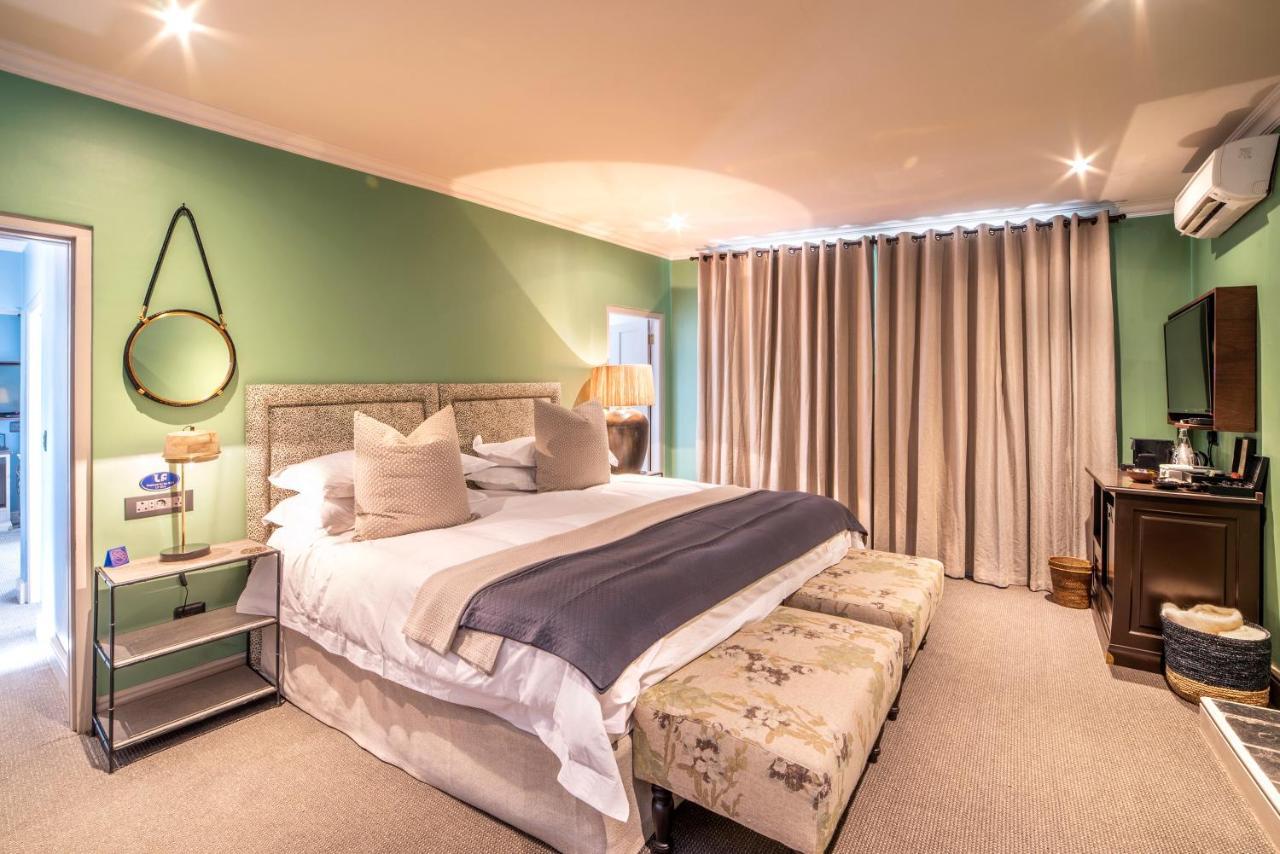 Deluxe Room,736426411:JPEG