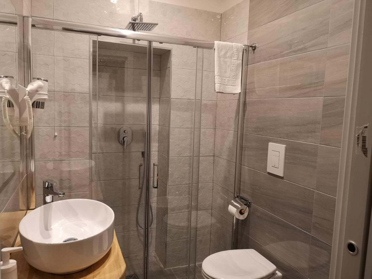 Quadruple Room,1645698895:JPEG