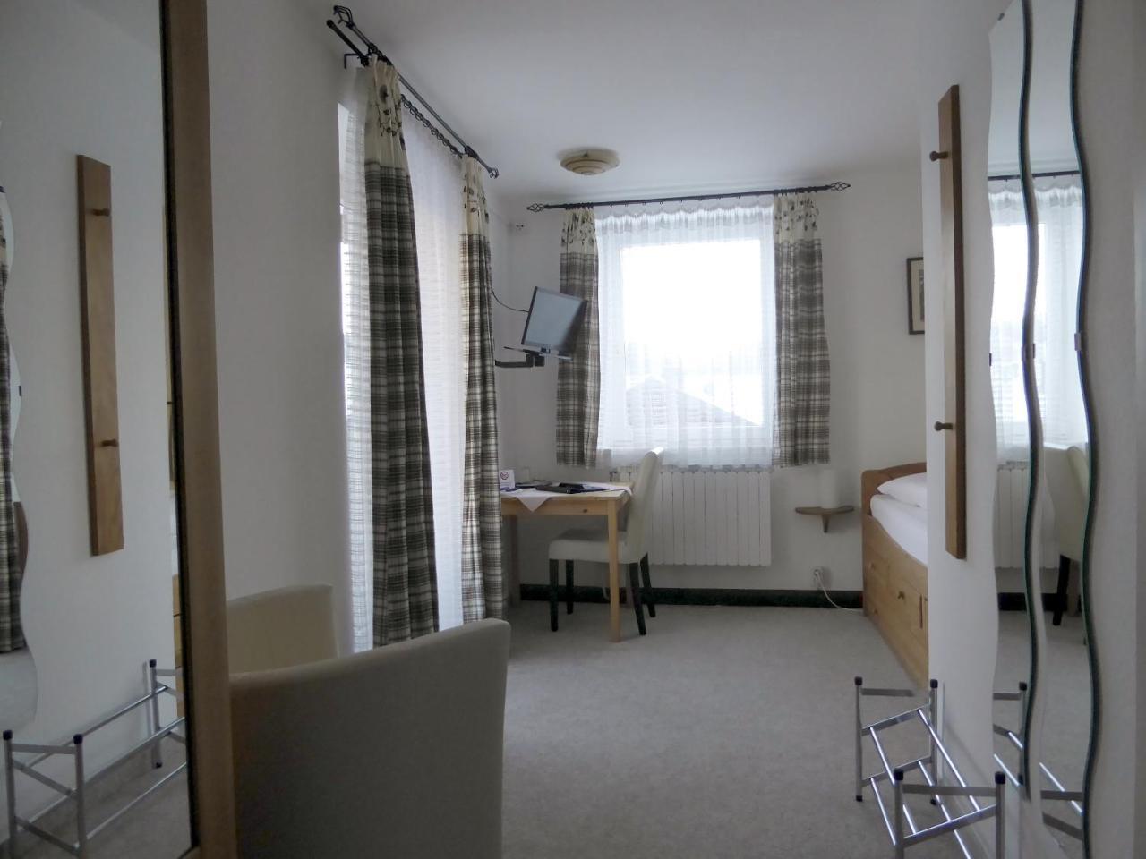 Einzelzimmer
