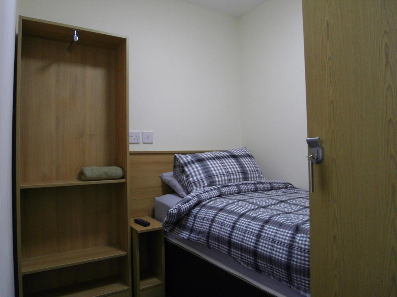 Single Room Private External Bathroom Room 1,753129740:JPEG