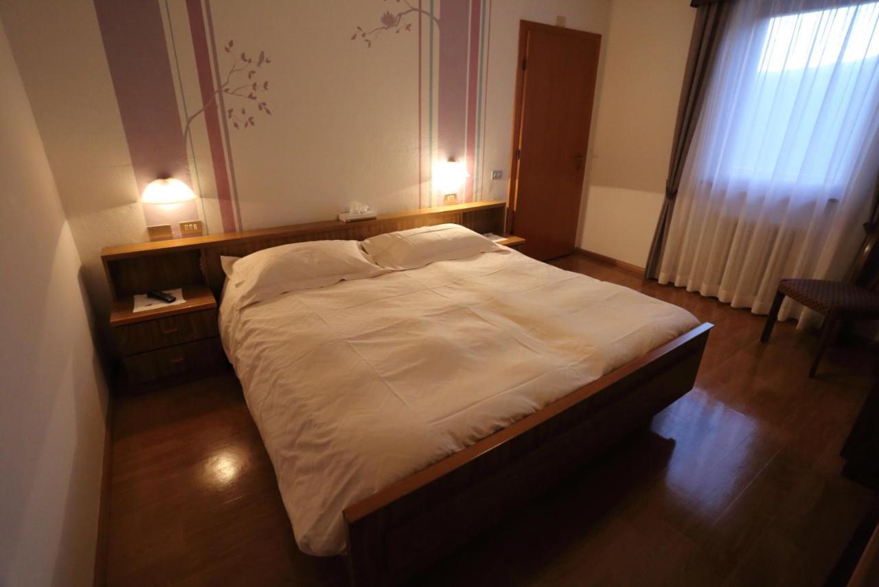 Double Room,753212441:JPEG