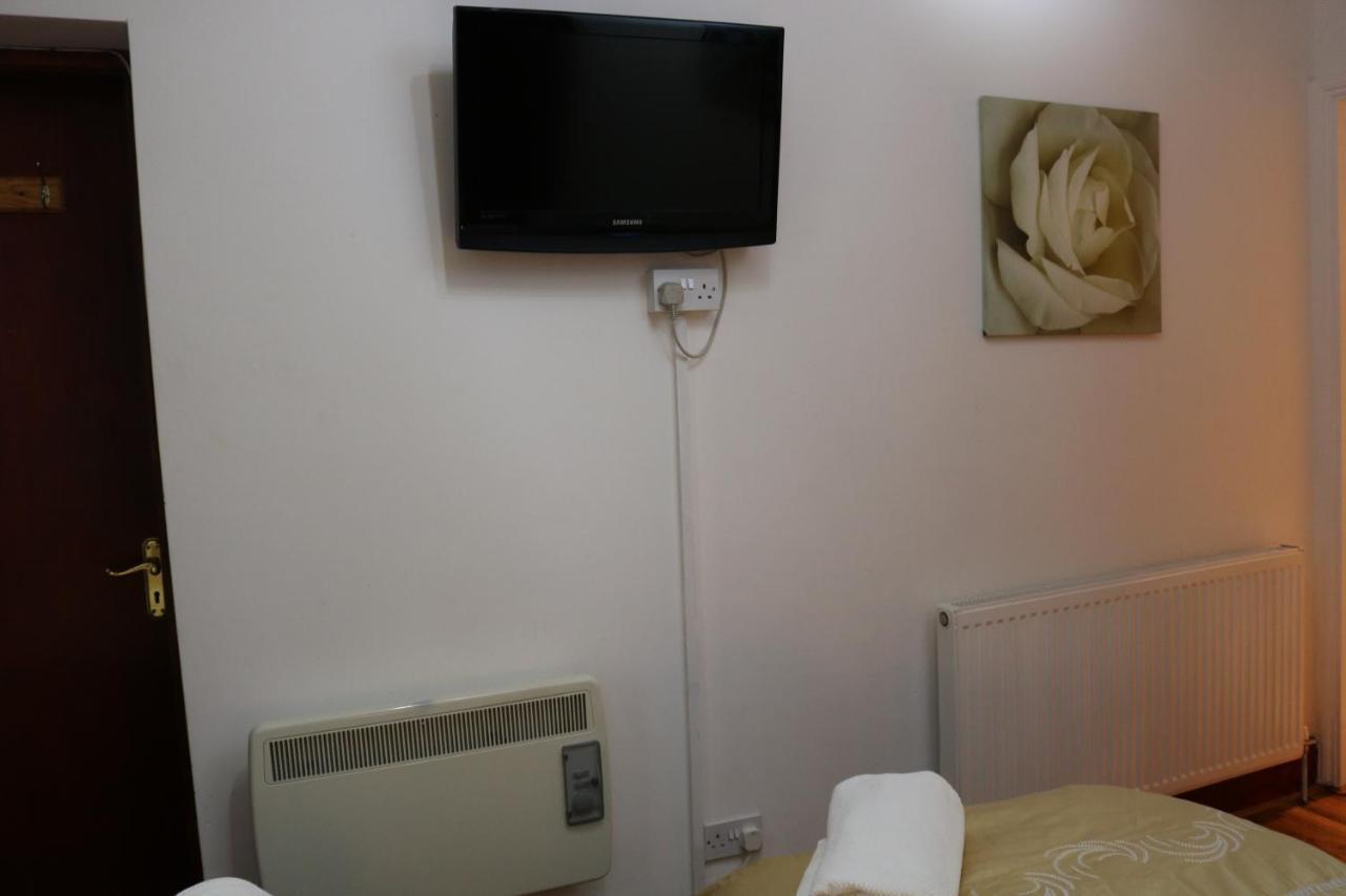 King Size Room with Street View,757805677:JPEG