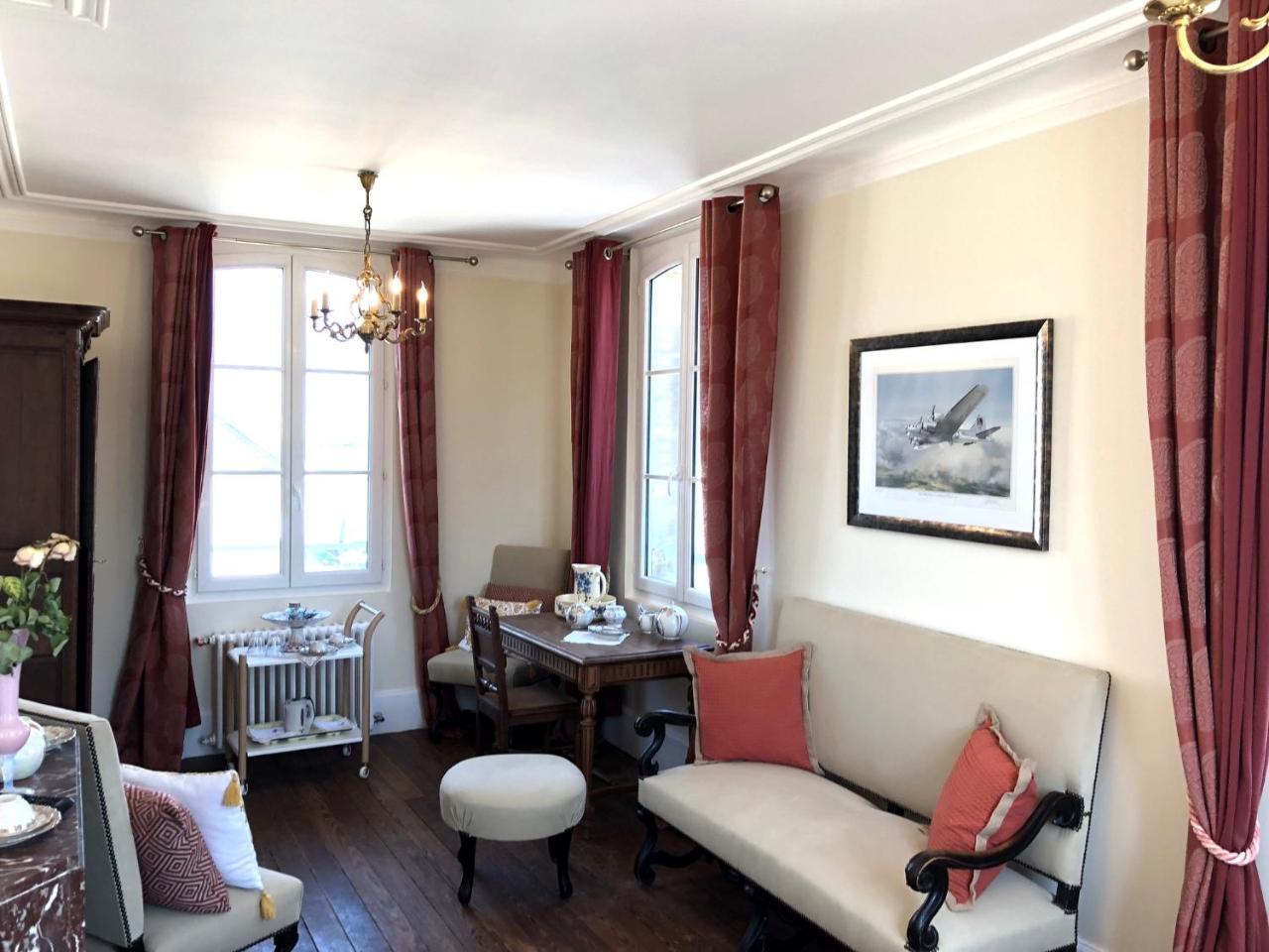 Deluxe Suite with Sea View