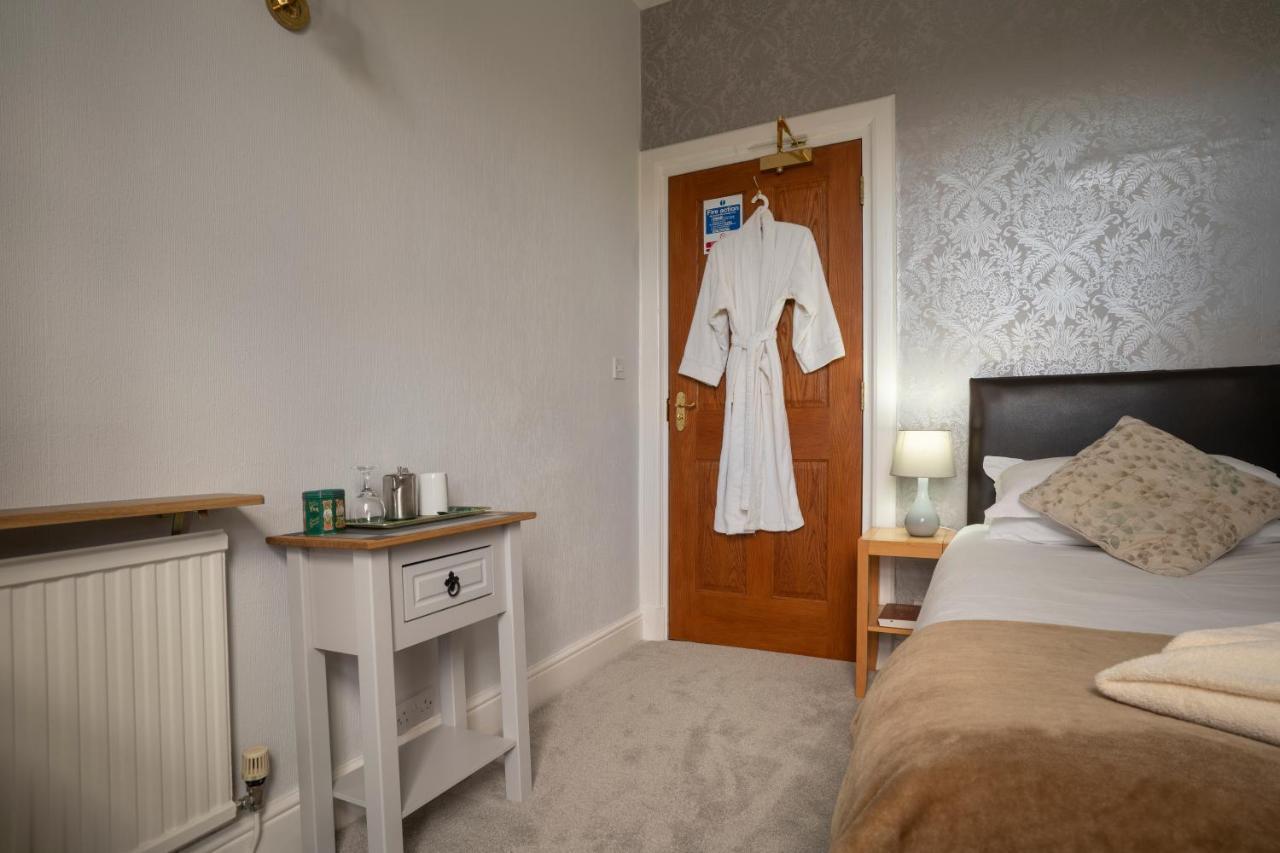 Single Room with Private External Bathroom