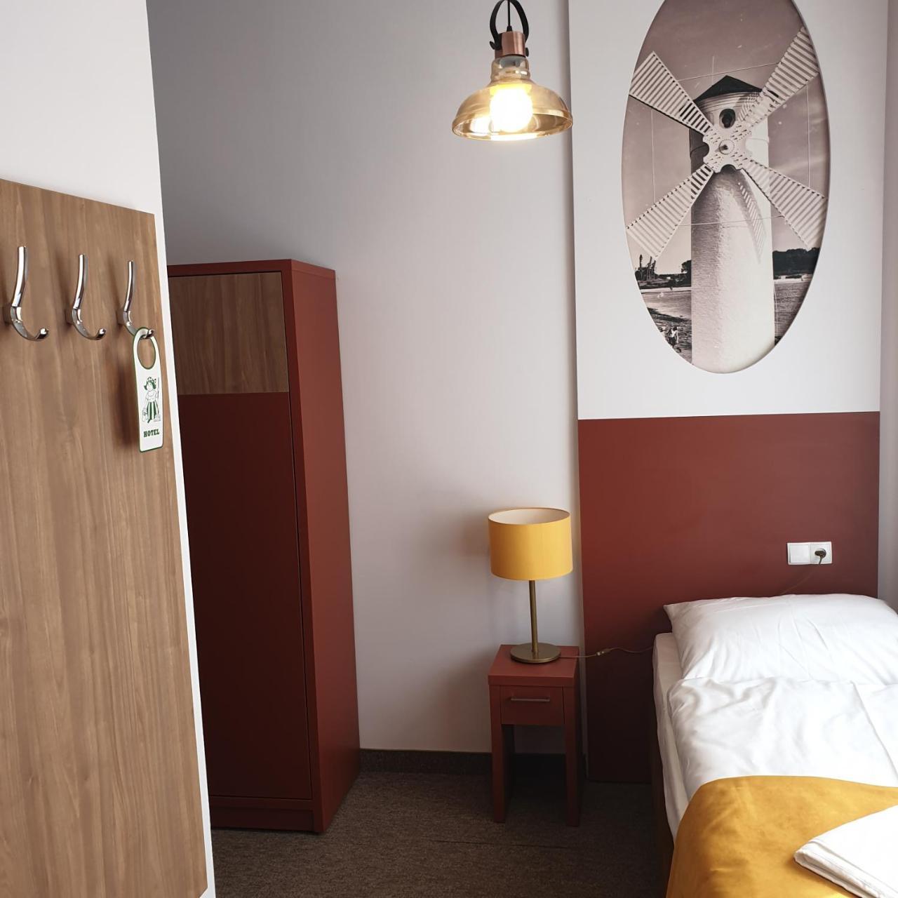 Budget Single Room