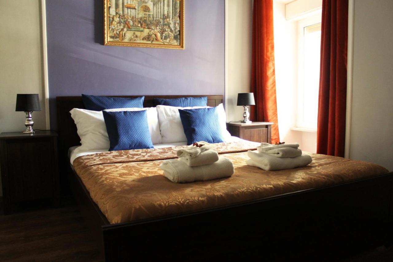 Double Room Private Bathroom