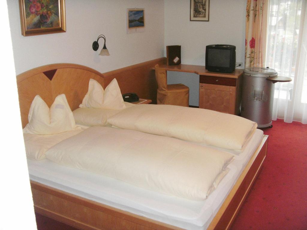 Comfort Double Room,762587104:JPEG