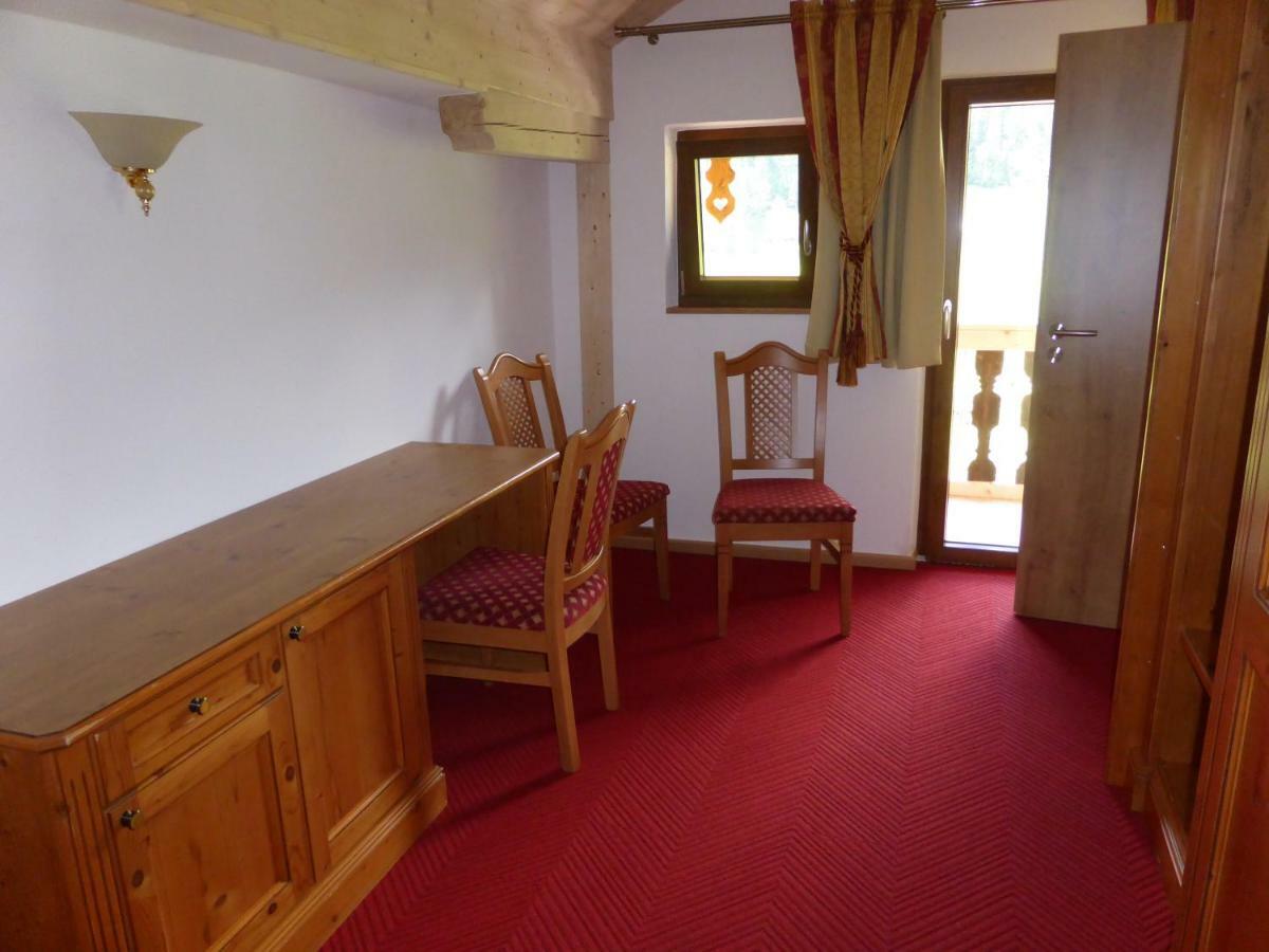 Doppelzimmer mit Zustellbett