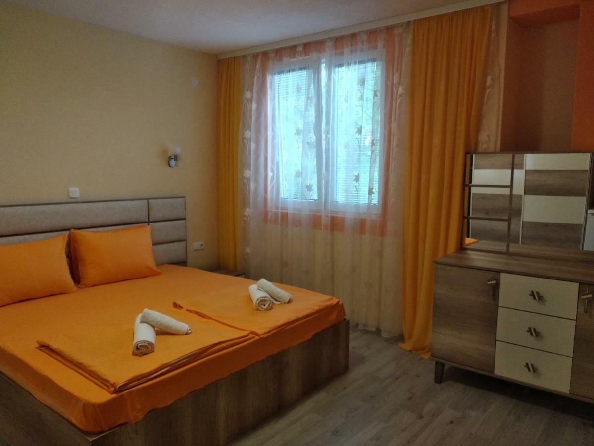 Double Room with Balcony,1589600285:JPEG