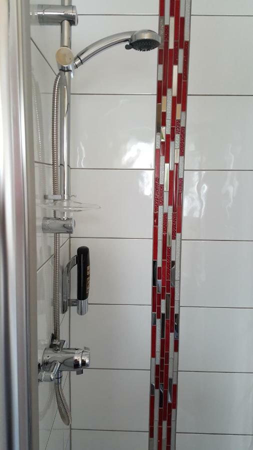 Large Double Room,918352540:JPEG