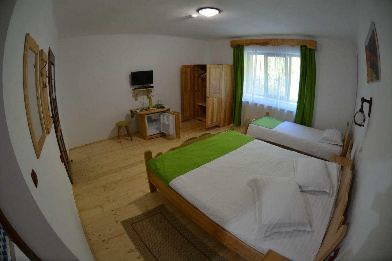 Triple Room,815115086:JPEG
