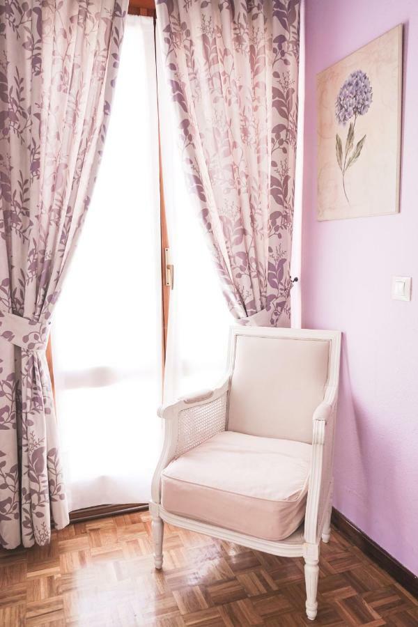 Queen Room,1352520193:JPEG