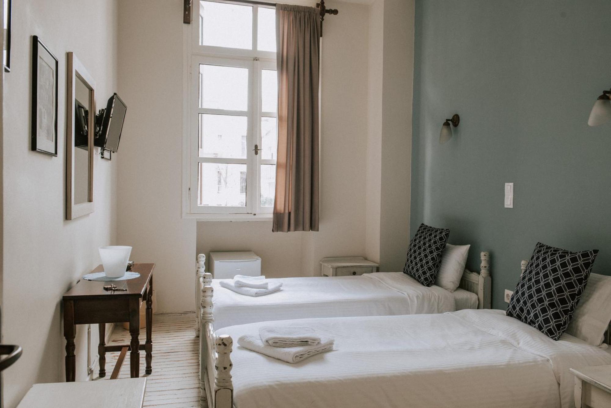 Twin Room with Private Bathroom