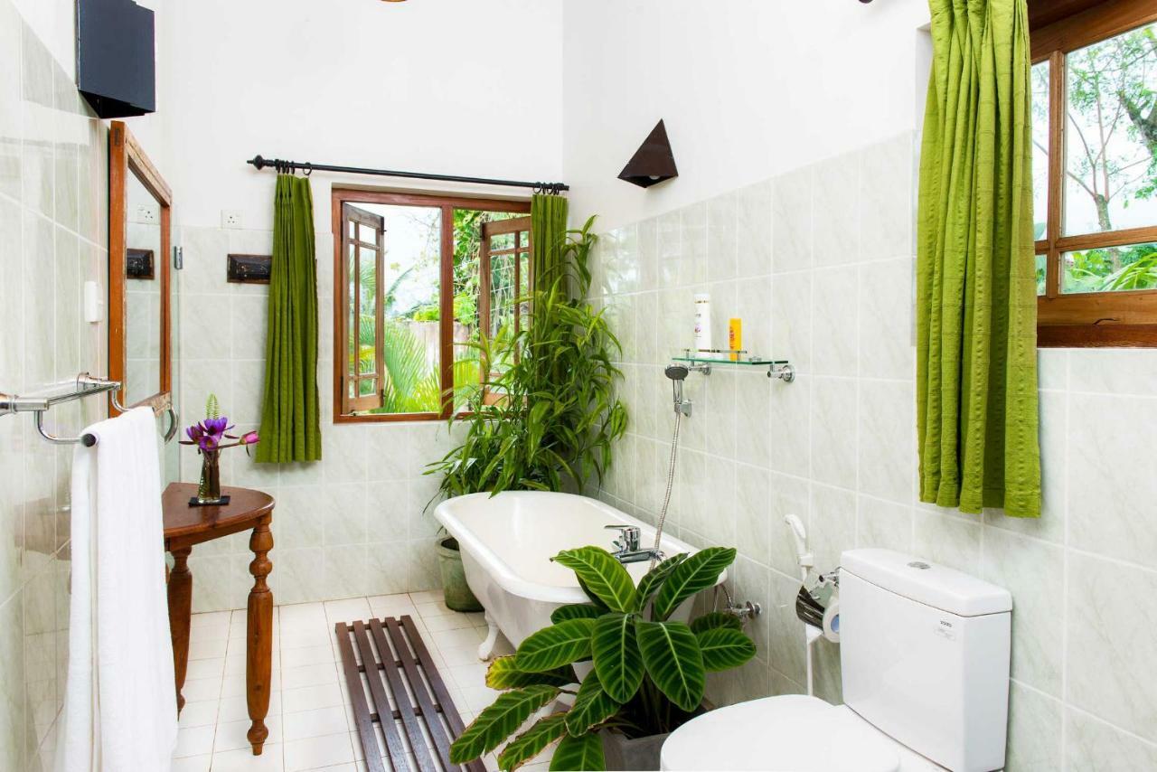 Deluxe Double Room with Balcony,827478926:JPEG