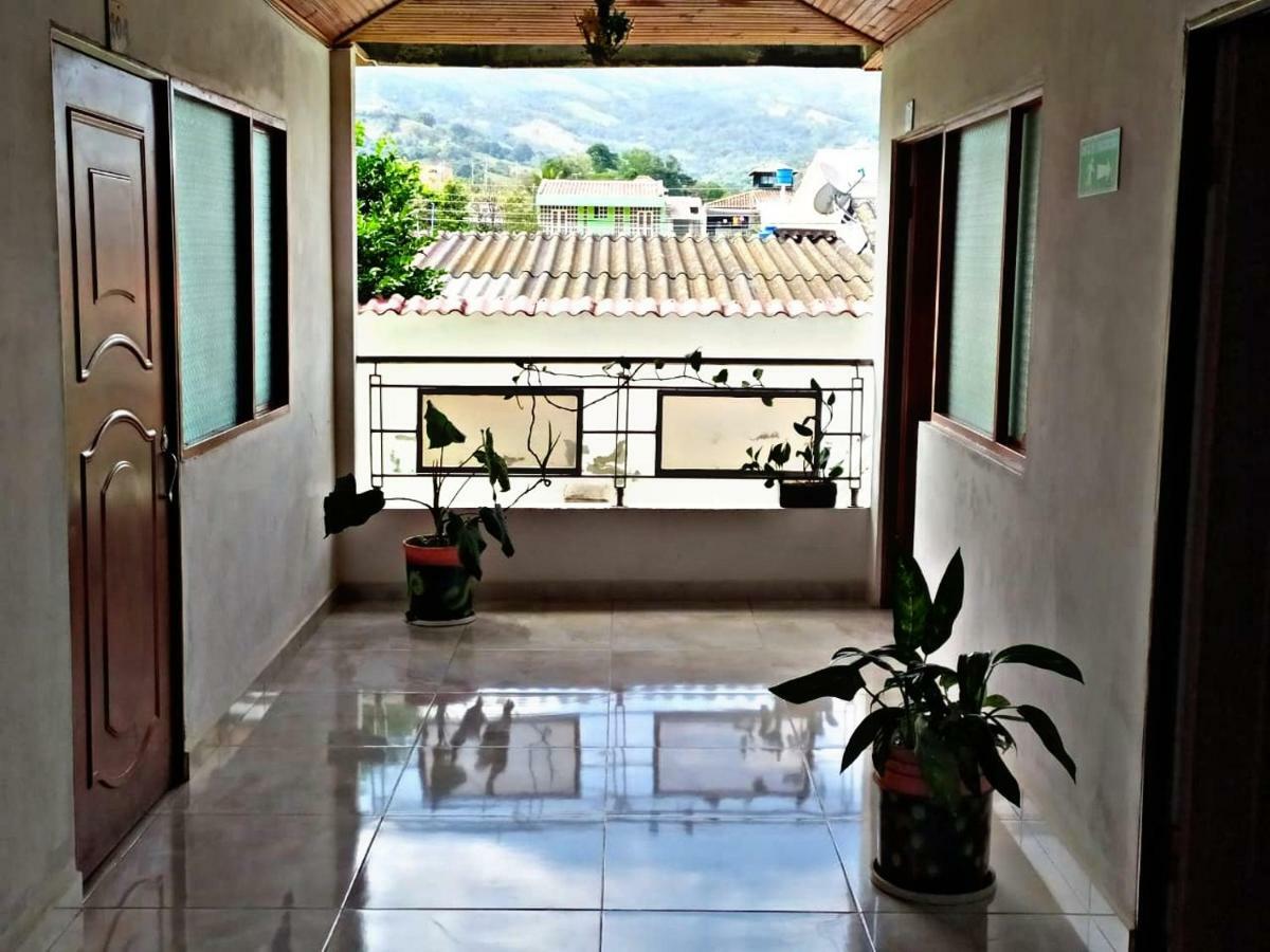 Quarto Duplo com Casa de Banho Privativa