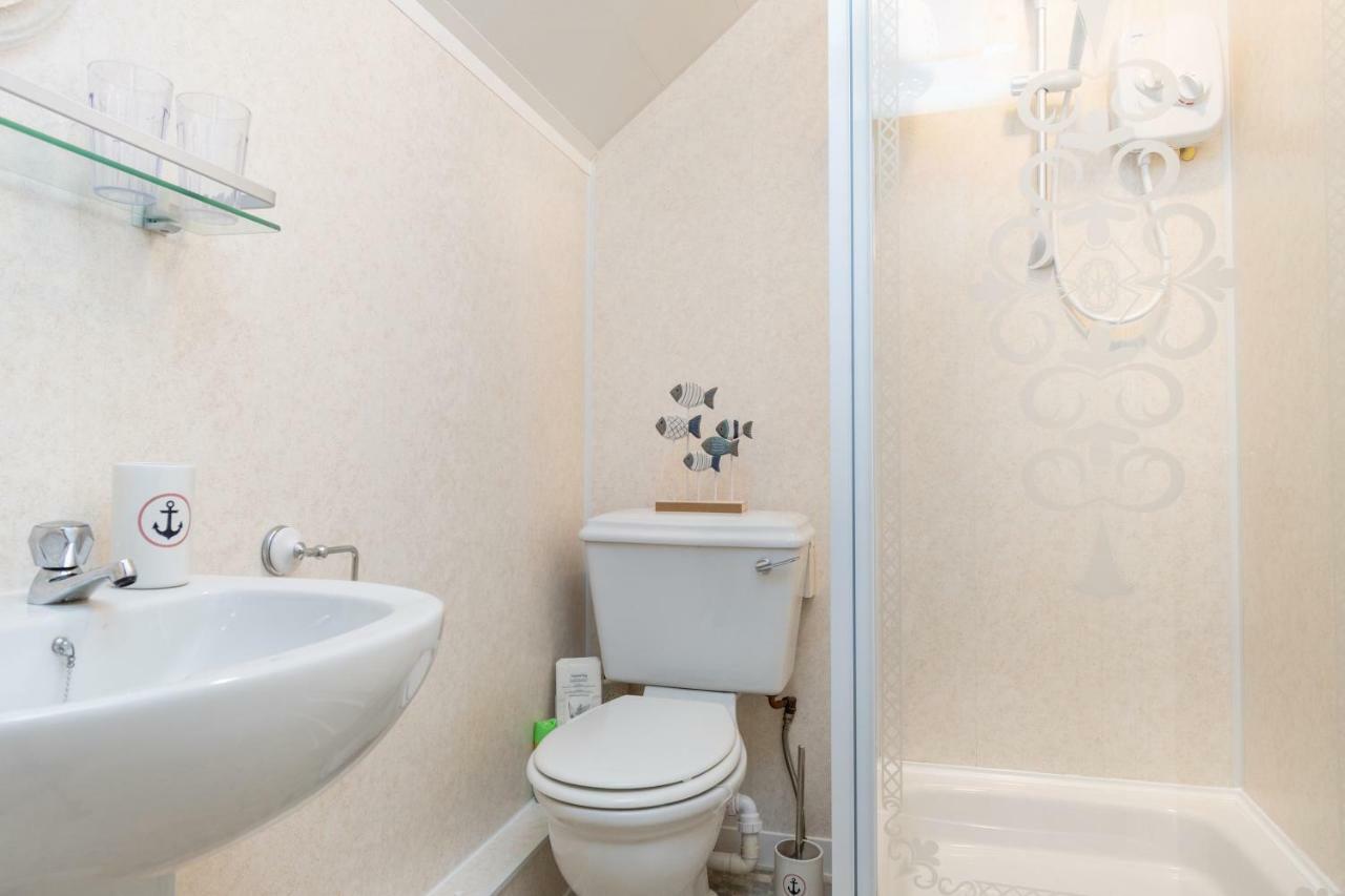 Double or Twin Room with Sea View