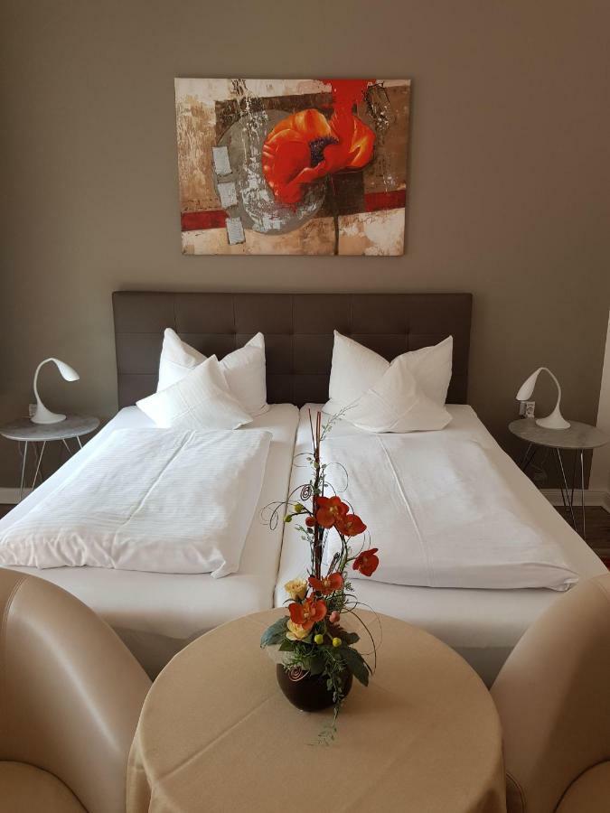 Doppelzimmer mit Balkon