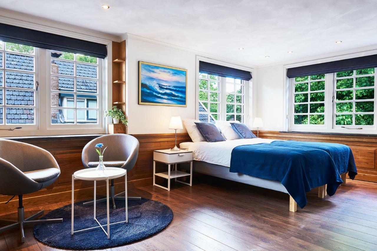 Family Room with Private Bathroom,851875568:JPEG