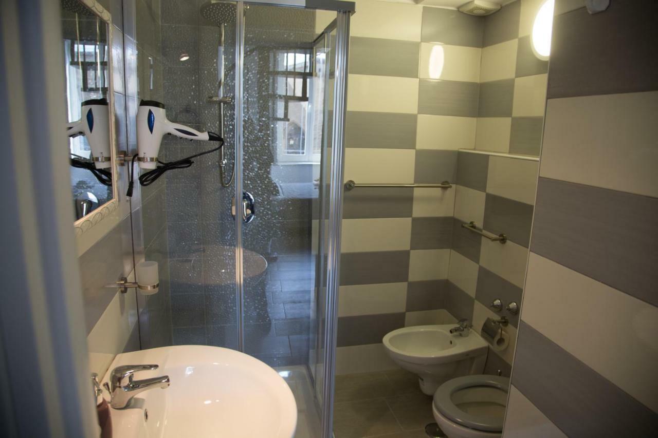 Deluxe Room,852478625:JPEG