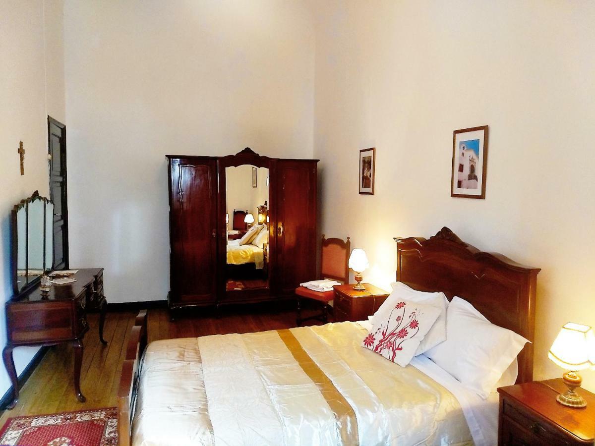 Quarto Duplo