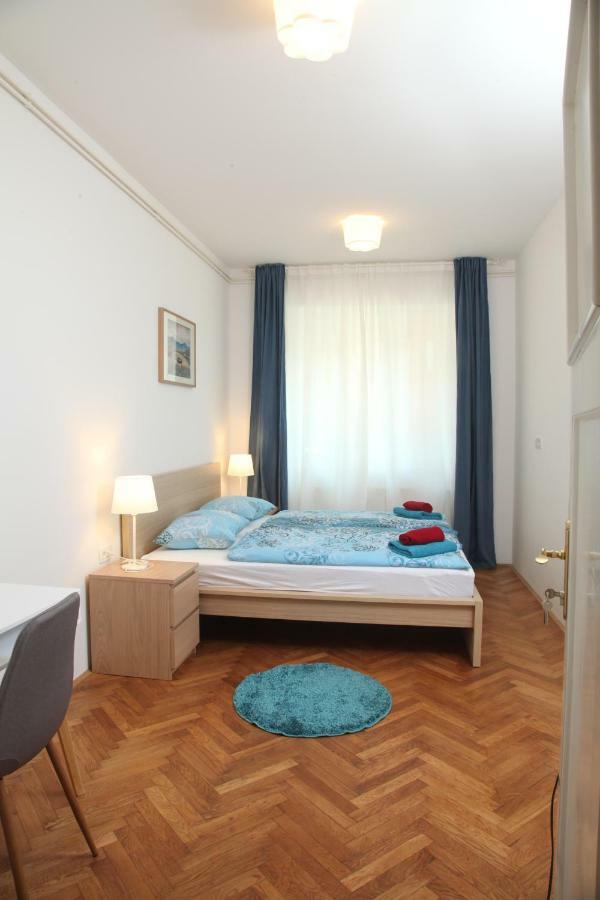Standard Double Room with Shared Bathroom