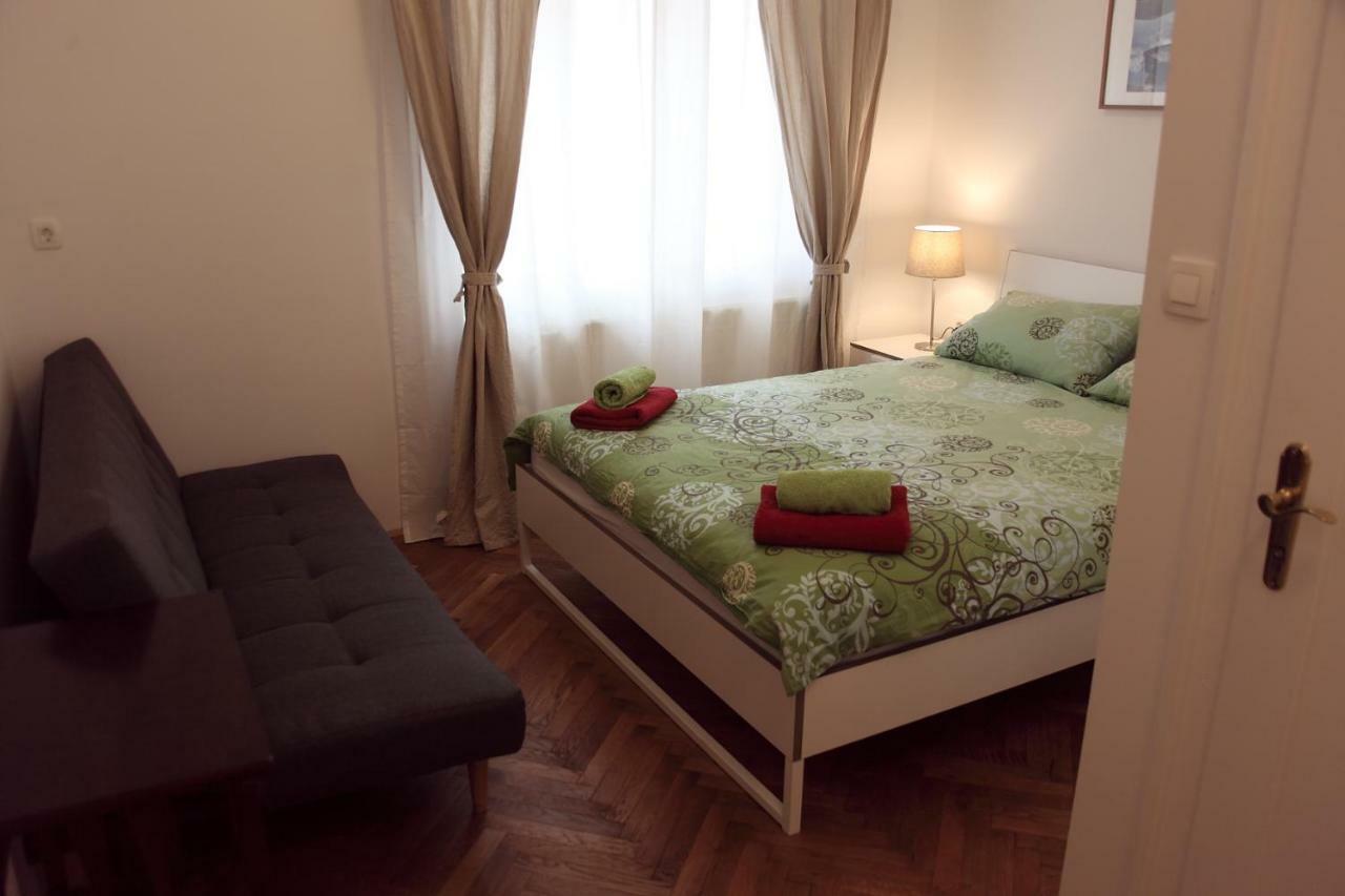 Triple Room with Shared Bathroom