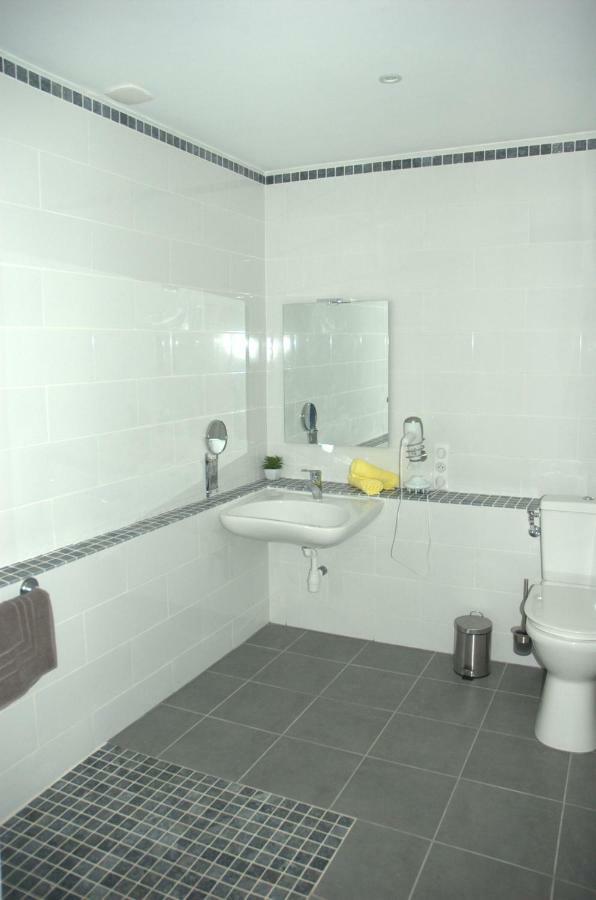 Double Room Disability Access,856483007:JPEG