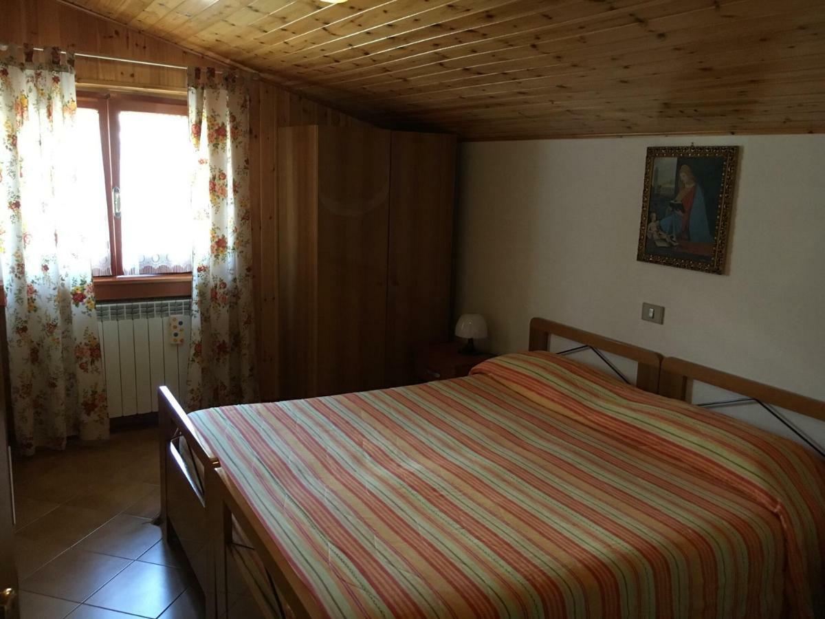 Camera Matrimoniale/Doppia con Letti Singoli con Letto Supplementare