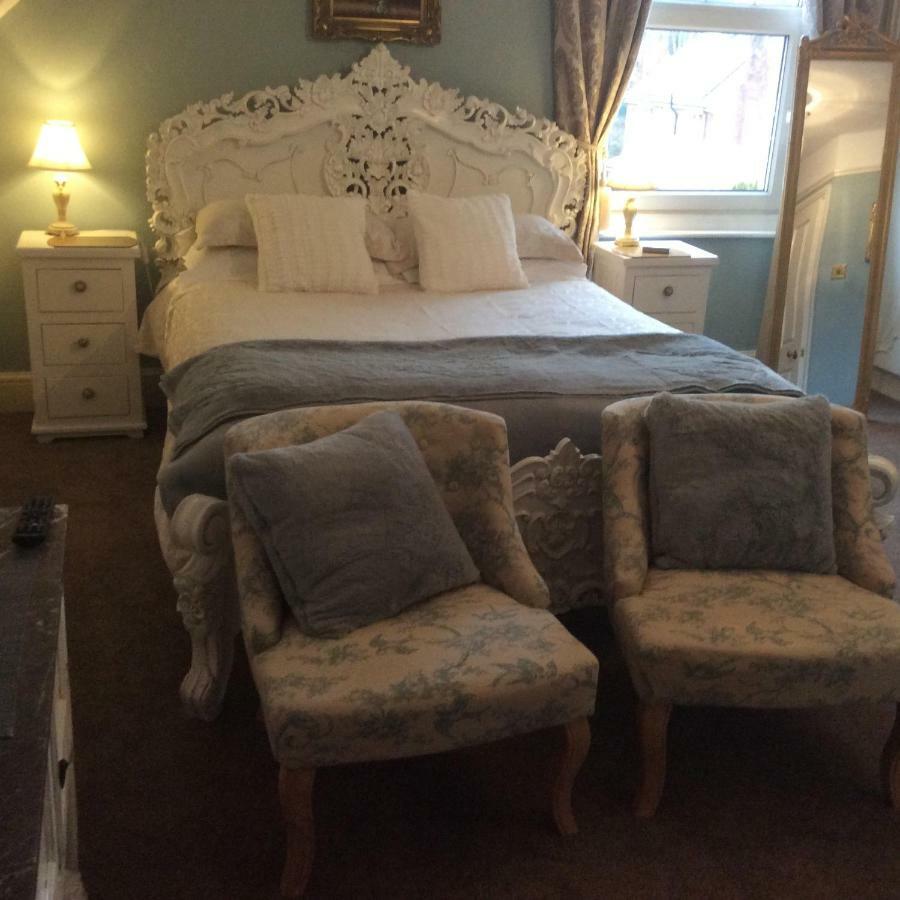 Deluxe Double Room with Shower