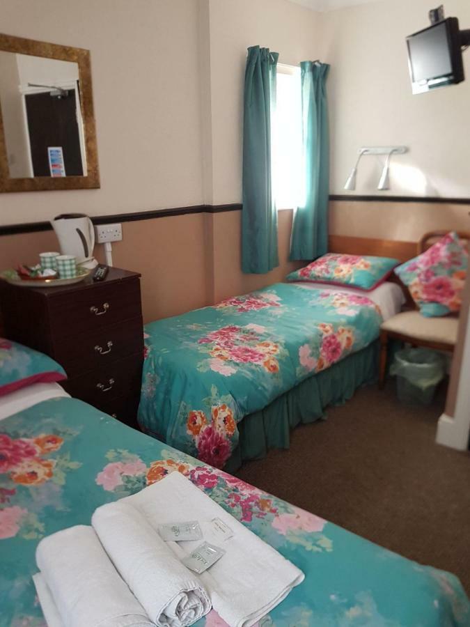 Comfort Triple Room with Shower